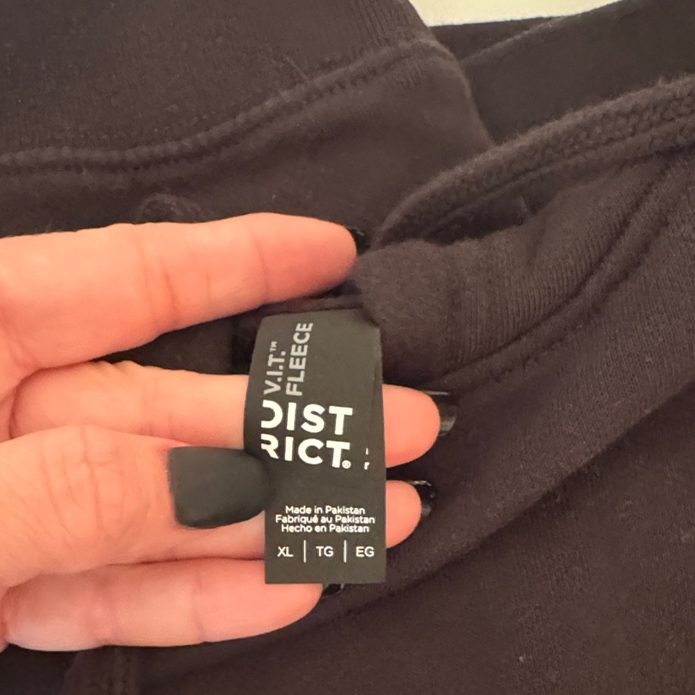Black Hoodie SO soft - Picture 7 of 7
